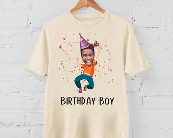 Chemise d'anniversaire personnalisée avec prénom, chemise d'anniversaire avec prénom et visage personnalisés, Chibi personnalisé pour le corps et vêtements de décoration