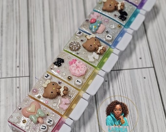 Kawaii Kitty 7-Day Pill Organizer: Rhinestone Glitter Charm Pill Box