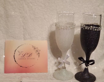 Glitter Champagne Flutes|Celebration glasses|Custom champagne flutes|Wedding|Anniversary|Bridesmaids gifts|Gifts