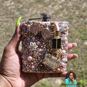 Bling flask|Bling flask|Charm flask|Custom Flasks|Custom Colors|Stainless steel 7oz flask|Gifts|Stocking Stuffers