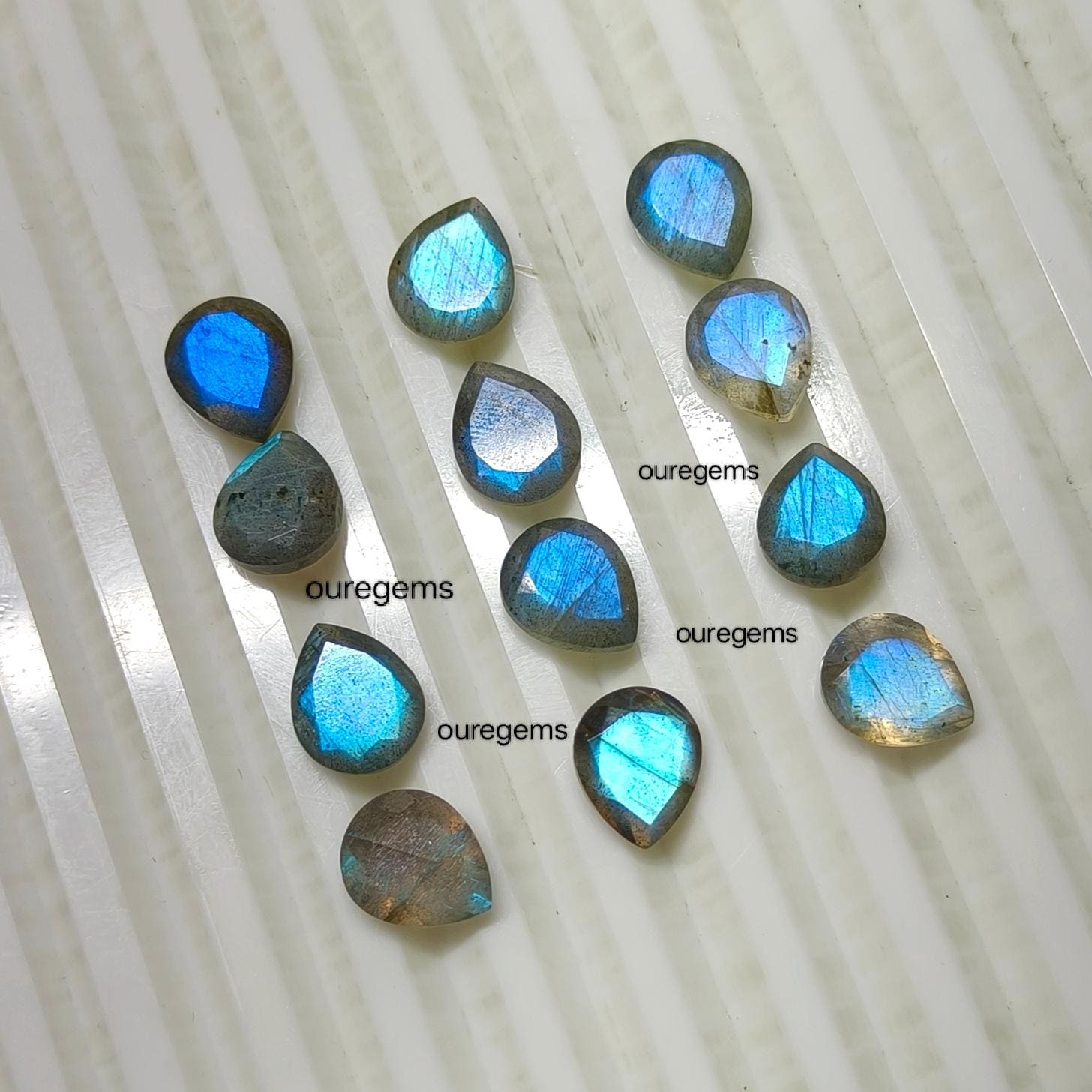 最高級ラブラドライト原石 - Etsy 日本