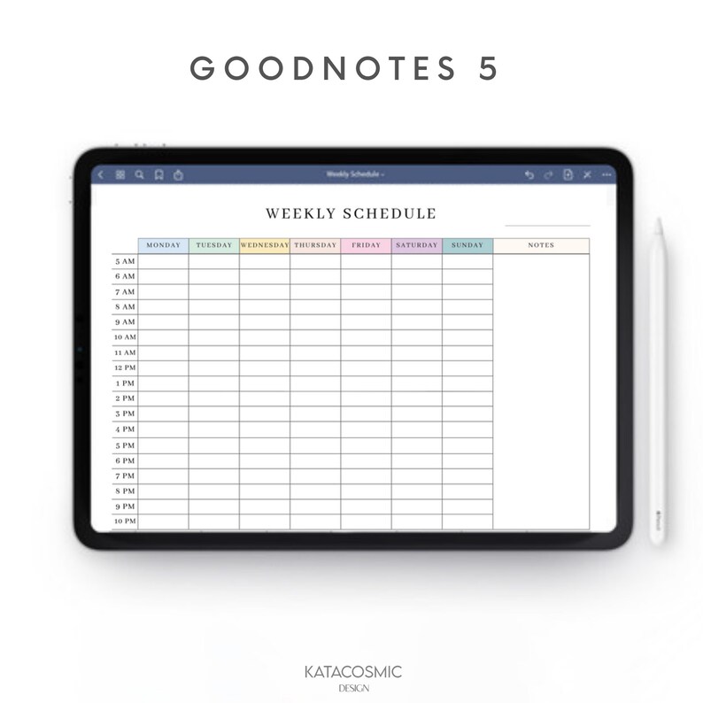 Pu&ograve; includere: Un modello di pianificatore settimanale per Goodnotes 5, un'app di appunti digitale. Il modello &egrave; visualizzato sullo schermo di un tablet e presenta una griglia con colonne per ogni giorno della settimana, dal luned&igrave; alla domenica, e righe per ogni ora del giorno, dalle 5:00 alle 22:00. C'&egrave; anche una colonna per le note.