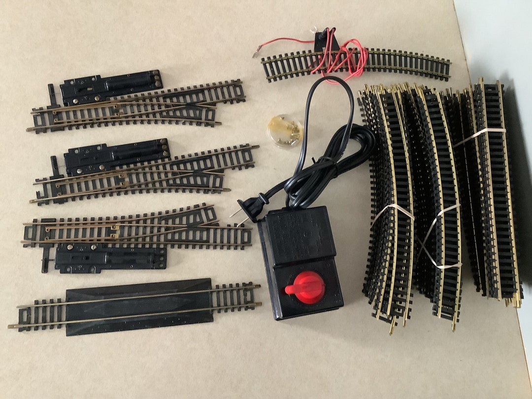 HO Scale Train Track, Working Transformer, HO Scale Train Track