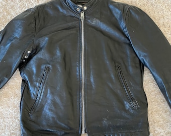 Classic Vintage Leather Motorcycle Jacket 1970s 1980s Worn-in Fitted or Oversized Jacket Black Leather Moto Coat Lined 42 M/L