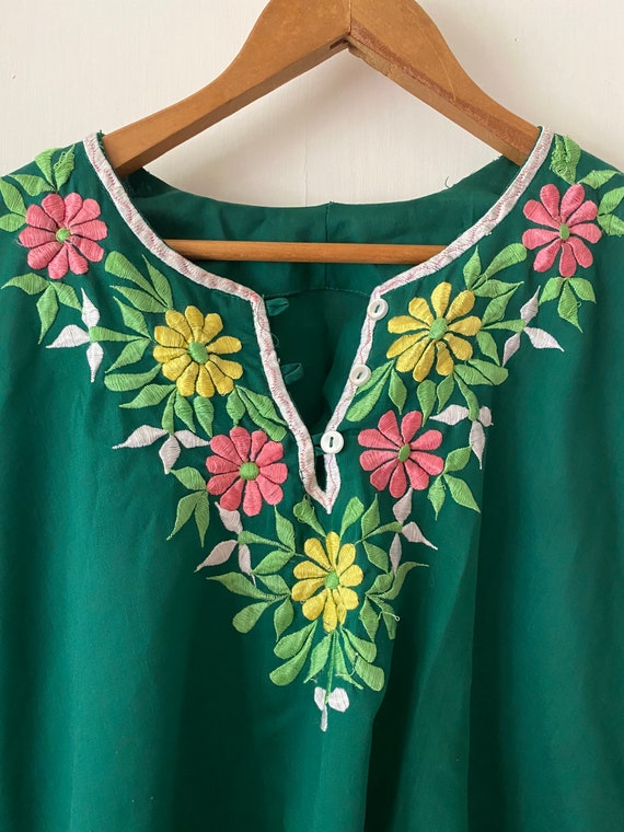 Vintage Embroidered Poncho Top Butterfly Wings 19… - image 4