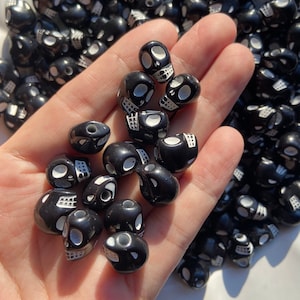 10/20pcs+ Halloween Gift, 13mm Acrylic Black Skull Bead, 2mm hole, Halloween Craft bead supplies, Rave jewelry, Bracelet FIY supplies #54