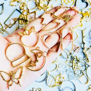 5/10/20/50pcs Open Bezel Grab Bag Mixed Lot, Heart, Moon, Butterfly Open back bezel charms pendant, resin craft, UV resin, jewelry making