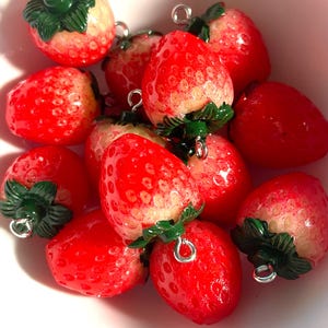 25mm Resin Strawberry Charms Pendant, Realistic Fruit Charms, Pizza Popcorn Charms, Jewelry Making Charms, Resin Pendant, Berry Charms