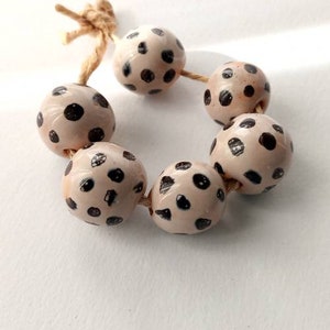 Ceramic Beads, Glazed bead. Aprox 1.3 to 1.8 cm. image 6