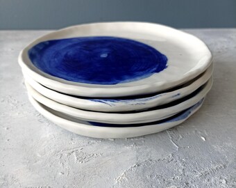 Handgefertigte Porzellan Teller Set: Moderne Blaue Frühstücksteller (4 Stück)