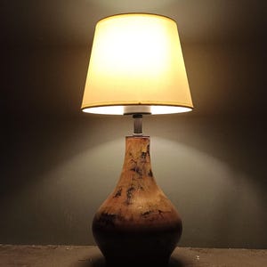 Handgjord keramikbordslampa: Brun keramisk sänglampa