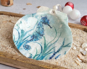 Decoupage Scallop Shell Ornaments – Handmade to Order Mini Christmas Ornament – Single Ornament
