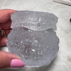 Cute & Sparkling Four-Leaf Clover Trinket Jar with screw-on lid in clear resin