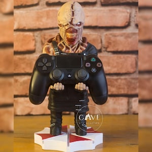 Resident Evil Nemesis Controller / Telefonständer, bemalte Nemesis T-Typ-Statue, Geschenk für Gamer, Spielzimmerdekor