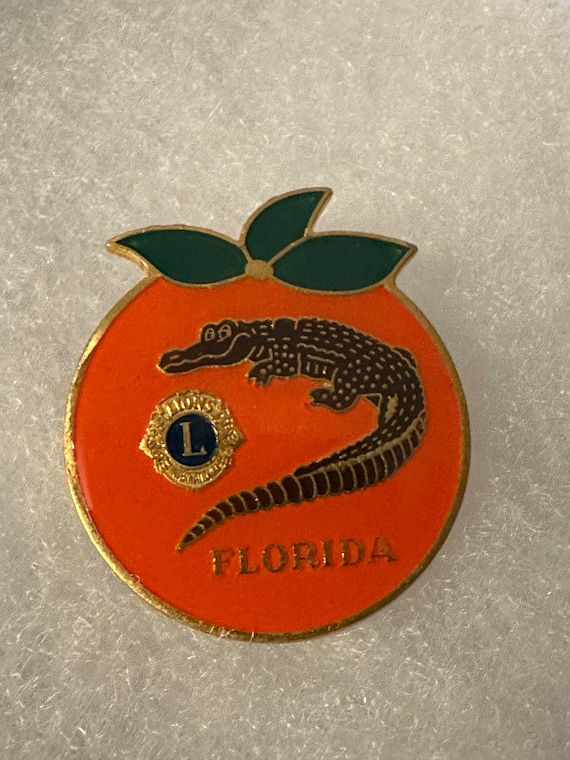 Vintage 1973 Florida Lions Club Lapel Pin Orange/… - image 1
