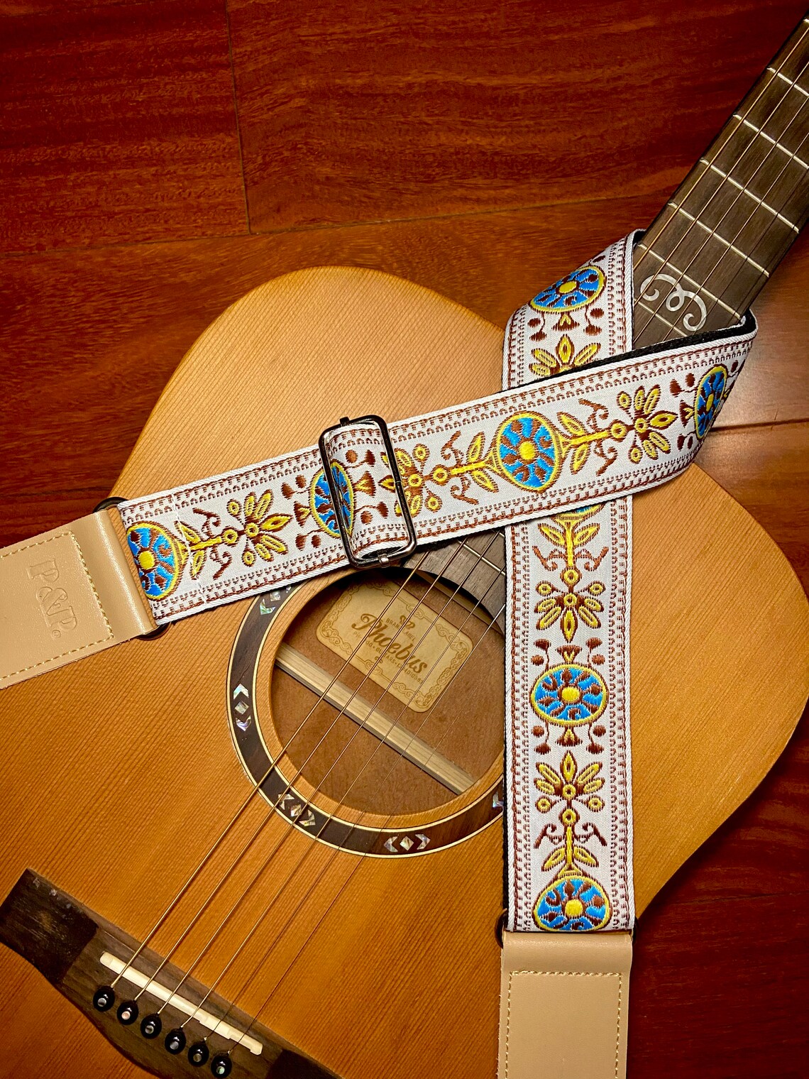 White Vintage Embroidered Guitar Strap for Guitar and Bass Etsy