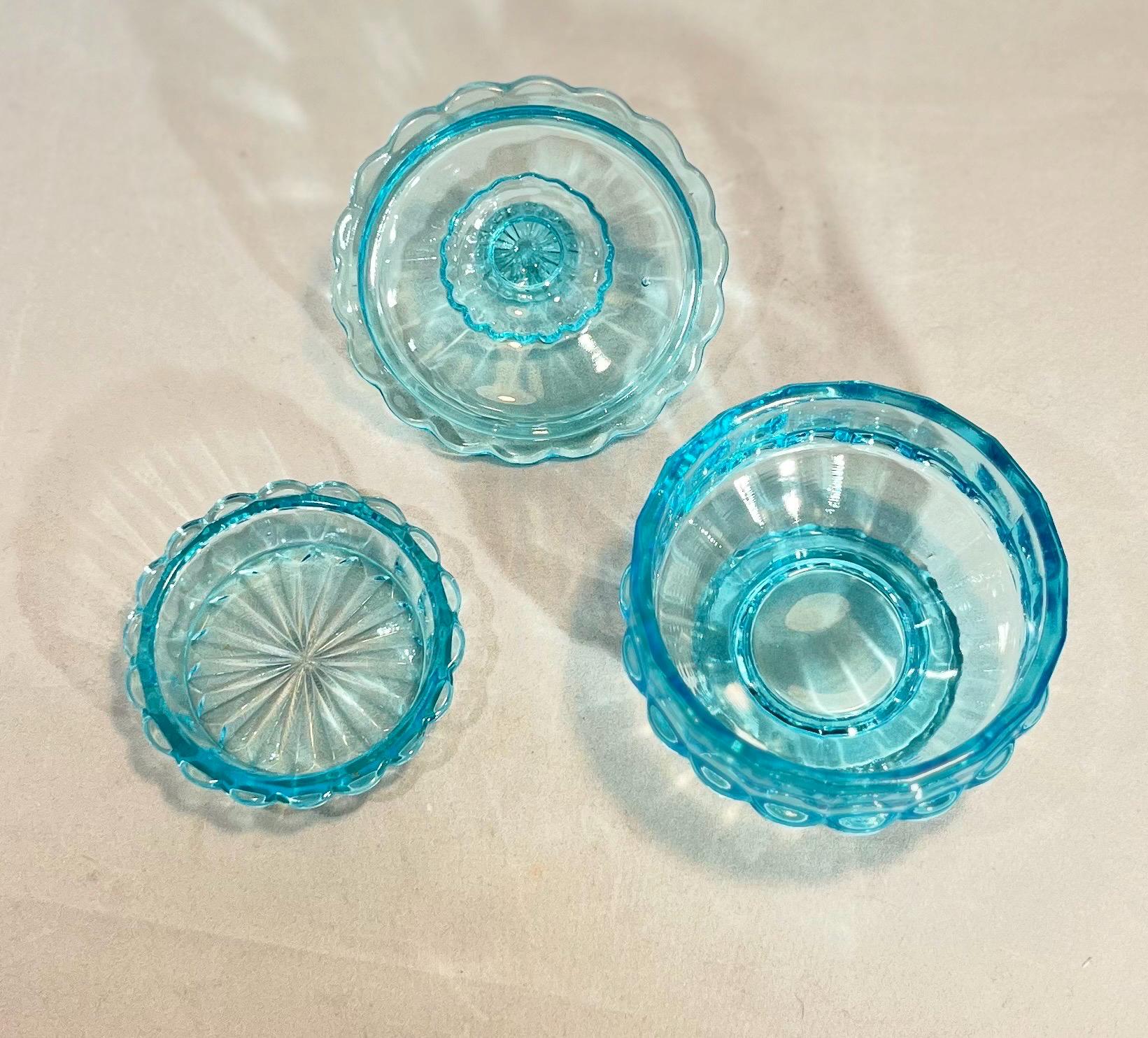 blue glass dressing table set Vintage Vanity Size-US:12 Elegant Red Short A-line Restock-min-inventory-1 Transform your bedroom routine