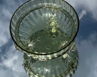 ヴィンテージのグリーンガラス製フラワーボウル（ライオンの頭の