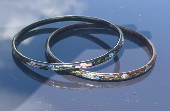 Eight Vintage Stackable Cloisonné Bangles - image 3