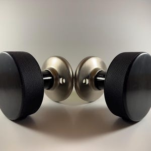 ダミーホッケーパック型ドアノブ
