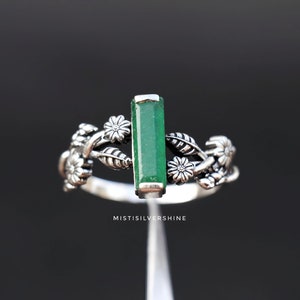 Green Jade Sterling Silver Ring: Leaf Flower Branch Design