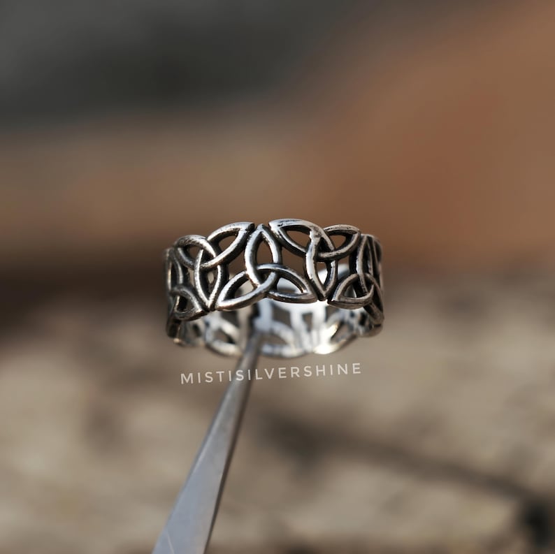 Sterling Silver Celtic Knot Band Ring, Unisex Trinity Ring - Etsy