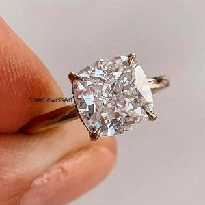 1.50CT Cushion Cut Moissanite Ring / Stimulant Diamond Ring / Wedding Jewelry Ring For Wife / 14K Solid Gold Hidden Halo Ring / Classic Ring