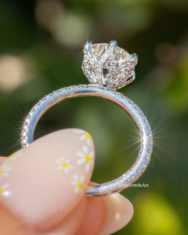 2CT Runde Brilliant Cut Moissanite Frauen Ring / Massiver Ehering aus 14 k Gold / Sterling Silber Versprechen Ring / 6 Krallen Zinken Solitär Ring Bild 7