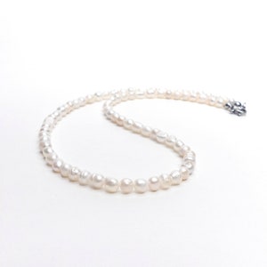 Freshwater pearl necklace Gift for him / her Natural stone pearl gift image 2