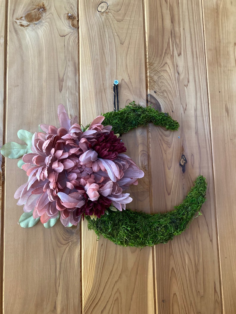 Small Pink Floral Moss Moon Wre Japan's largest assortment Wreath Fall Ranking integrated 1st place Decor