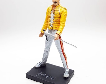 QUEEN FREDDIE MERCURY Actiefiguur Standbeeld "1986 Magic Tour" Boho Rhapsody Gratis Box Gift Exclusive