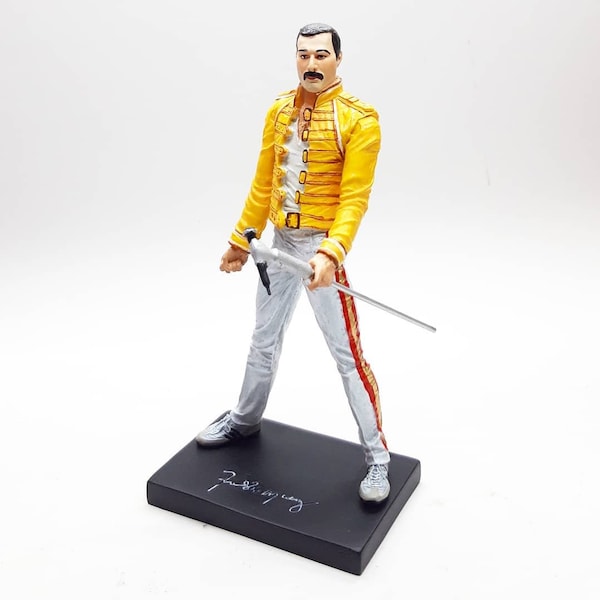 QUEEN FREDDIE MERCURY Actiefiguur Standbeeld "1986 Magic Tour" Boho Rhapsody Gratis Box Gift Exclusive