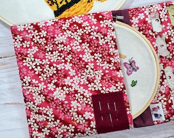Embroidery hoop case and accessories