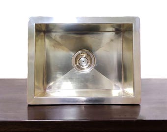Unlacquered Hammered Brass Kitchen Sink | Handmade Moroccan Farmhouse