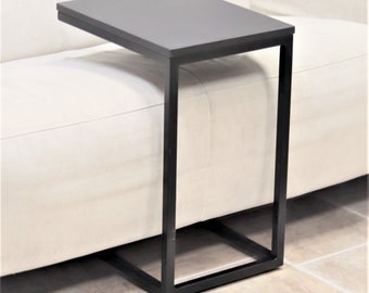 C-Form Beistelltisch - TV-Tablett - Couch Schreibtisch. Black Steel mit Anthrazit Tischplatte. Benutzerdefinierte Größe und Farben auf Bestellung möglich.