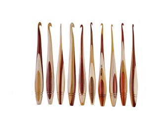 Rosewood Crochet Hook Set: Ergonomic Hand Turned Knitting Accessories