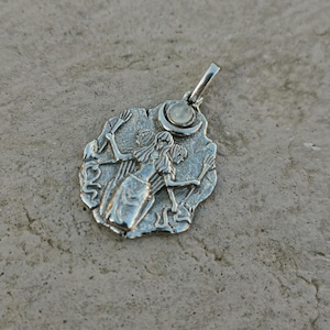 925k Silver Hecate Necklace – Triple Goddess Pendant, Greek Goddess Jewelry, Witchy Protection Necklace, Moon Goddess Witchcraft Jewelry