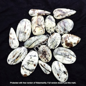 Cabochão de pedra preciosa de astrofilita natural, lote de pedra preciosa de astrofilita por atacado por peso, pedra de astrofilita de tamanho misto de qualidade AAA, lote de cabines