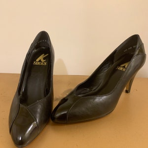 Vintage K Shoes Leather Pumps