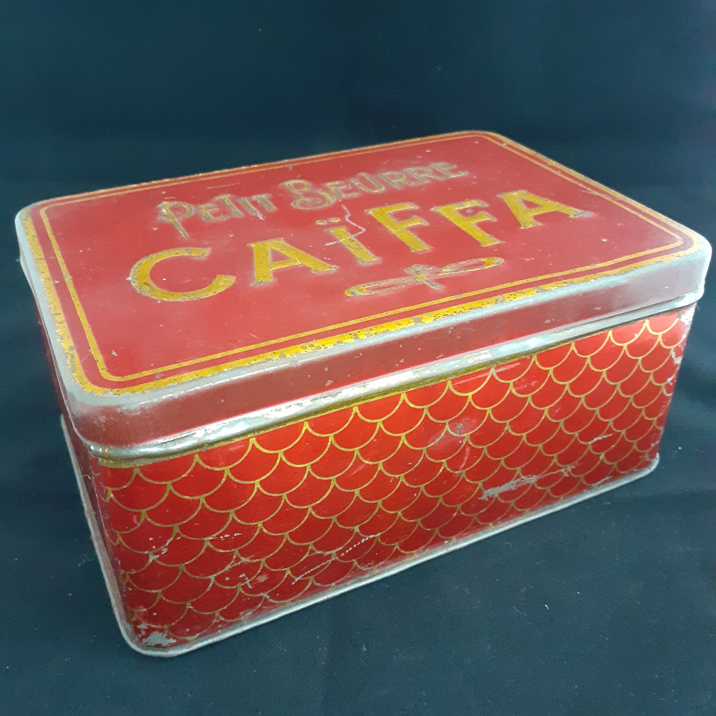 Boîte à Gâteaux en Métal Rouge