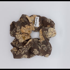 Pequeño tamaño Scrunchie- La Celeste - Patrón Floral