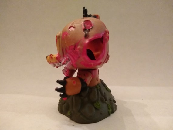 FNAF Bloodier Twisted Foxy Mystery Mini 