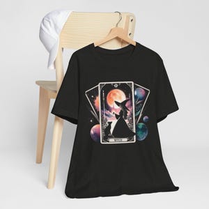 Mystieke heks tarot-shirt - betoverend shirt met korte mouw, cadeau voor Halloween, boho-stijl, liefhebbers van astrologie, heksenmode