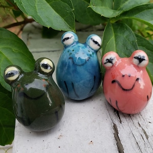 ceramic frog friends, garden decor, handmade gift