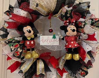 Christmas “Minnie and Mickey Mouse” wreath, Christmas door wreath, Holiday wreath, Christmas decor,