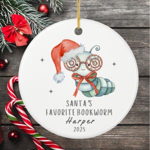 Gepersonaliseerde boekenwurm kerstornament cadeau voor een lezer aandenken kerstornament voor lezers, leuk cadeau-idee voor een boekenwurmvriend