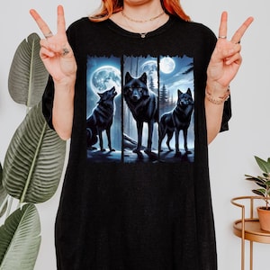 Comfort Colors Wolf Gift T-Shirt For Wolf Lovers Retro Tee Nature Moon Wolf Shirt Brushstroke Oversize Wolf Tee Birthday Gift Wolf T Shirt