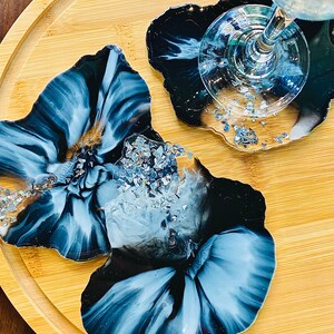 Black and White Forever Resin Geode Coaster set 12.8cm x 11cm x 0.5cm. image 2