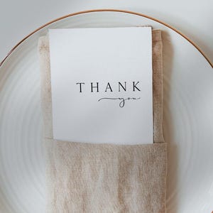 Plantilla de tarjeta de agradecimiento minimalista para mesa de boda de SARAH, nota de agradecimiento sencilla en servilleta, carta de agradecimiento imprimible para menú de boda (hazlo tú mismo)