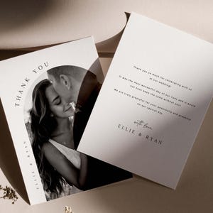 ELLIE-bedankkaart voor huwelijksboog met fotosjabloon, minimalistische bedankkaartsjabloon downloaden, afdrukbare bedankkaart met boogfoto